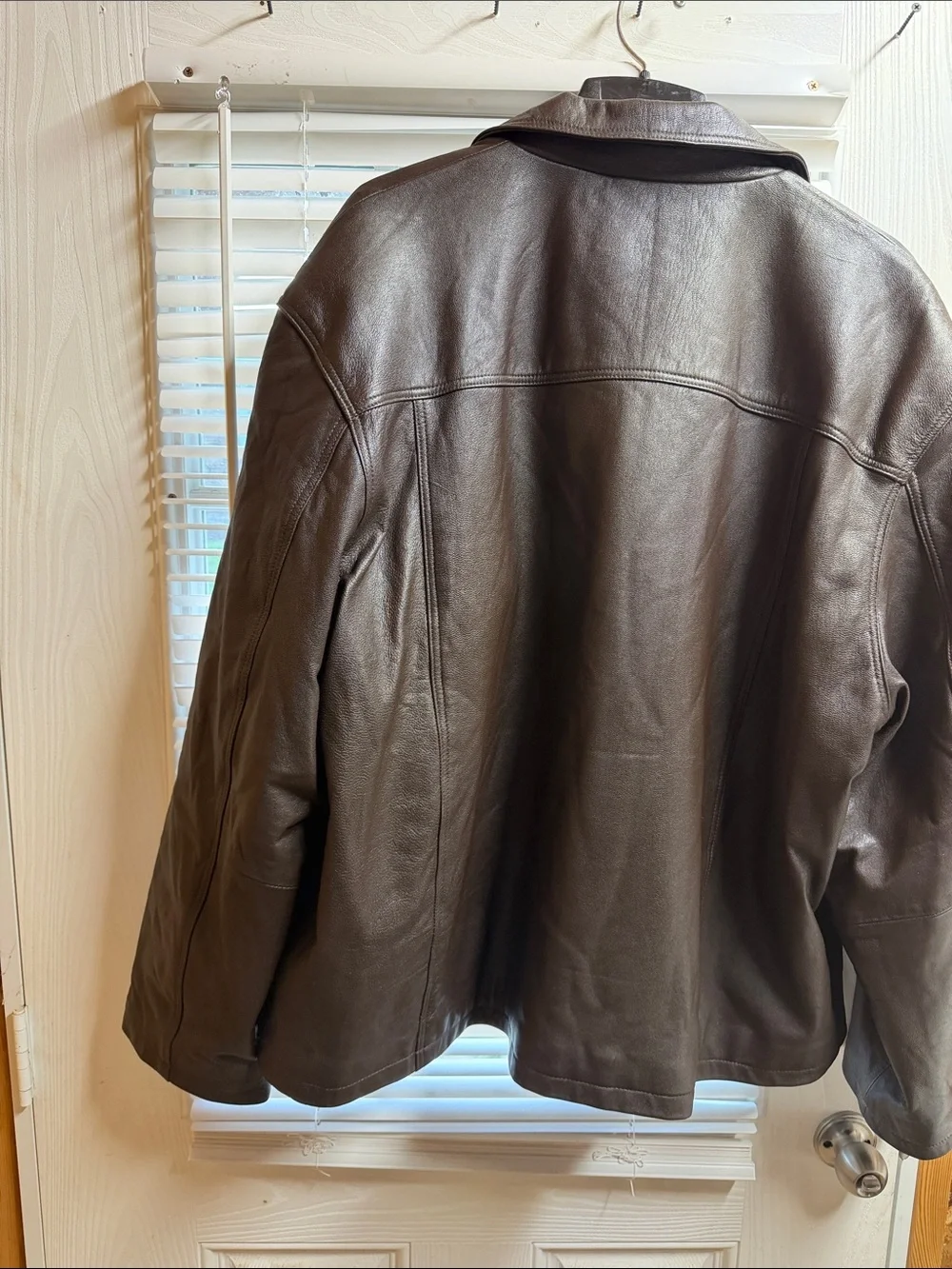 Vintage Old 100% brown Leather Mens Jacket..XXXL